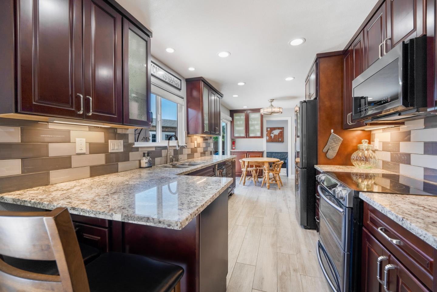 Detail Gallery Image 13 of 45 For 460 La Crosse Dr, Morgan Hill,  CA 95037 - 4 Beds | 2/1 Baths