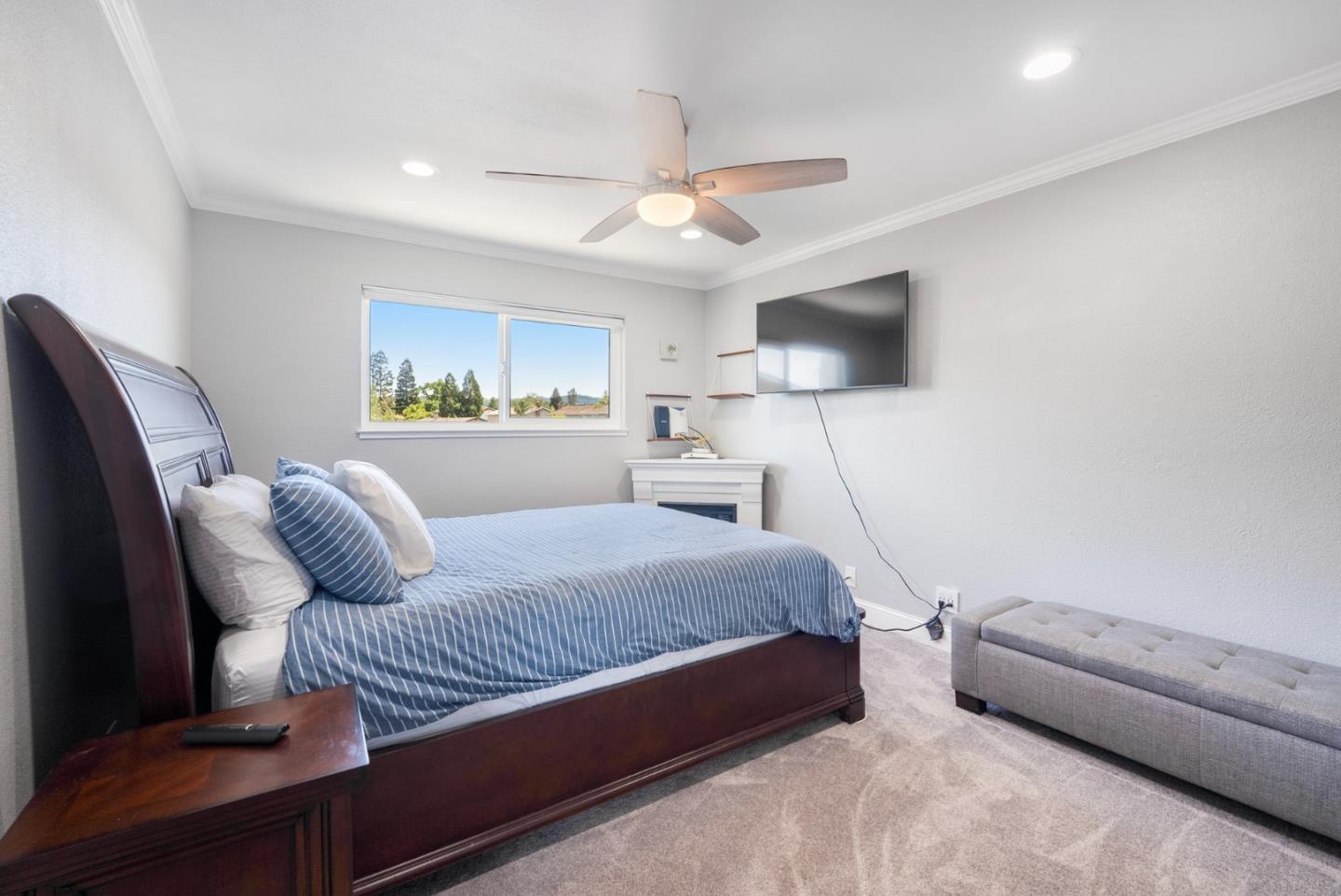 Detail Gallery Image 22 of 45 For 460 La Crosse Dr, Morgan Hill,  CA 95037 - 4 Beds | 2/1 Baths