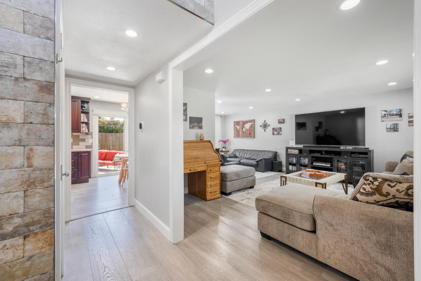 Detail Gallery Image 6 of 45 For 460 La Crosse Dr, Morgan Hill,  CA 95037 - 4 Beds | 2/1 Baths