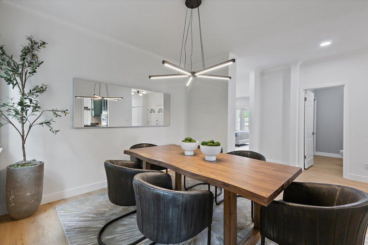 Detail Gallery Image 22 of 34 For 1233 Bellevue Ave #8,  Burlingame,  CA 94010 - 2 Beds | 2/1 Baths