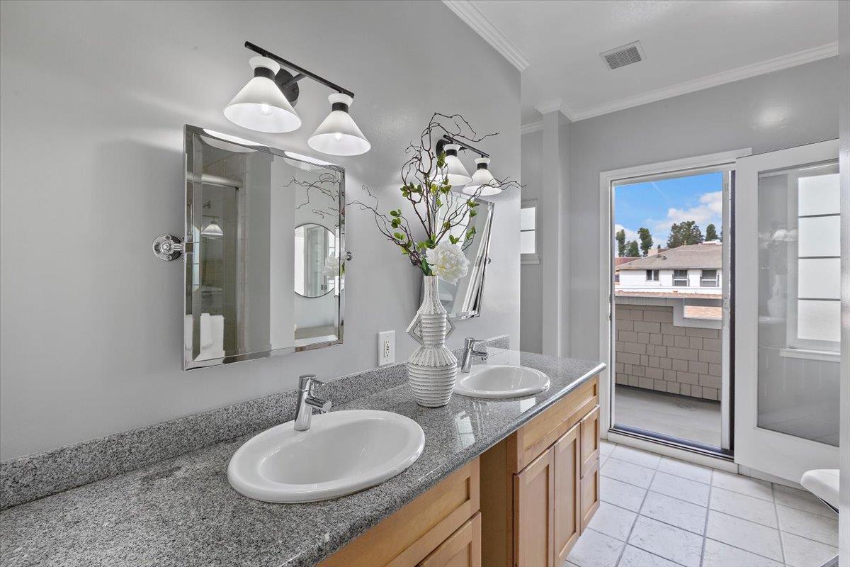 Detail Gallery Image 29 of 34 For 1233 Bellevue Ave #8,  Burlingame,  CA 94010 - 2 Beds | 2/1 Baths