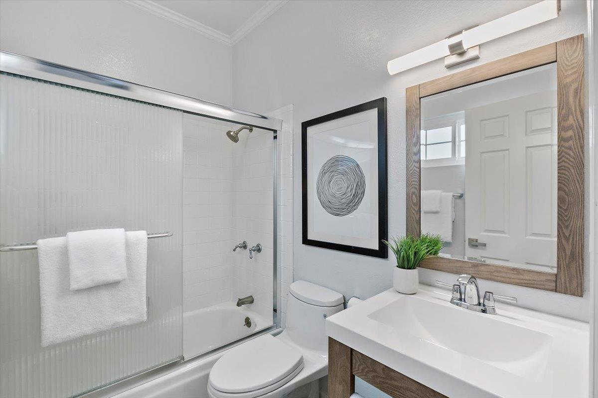 Detail Gallery Image 33 of 34 For 1233 Bellevue Ave #8,  Burlingame,  CA 94010 - 2 Beds | 2/1 Baths