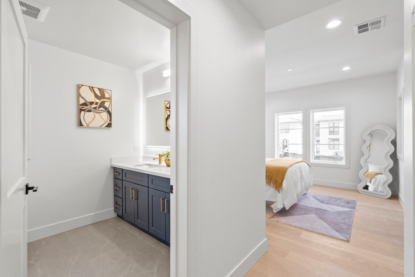 Detail Gallery Image 7 of 10 For 560 El Camino Real #204,  San Carlos,  CA 94070 - 2 Beds | 2 Baths