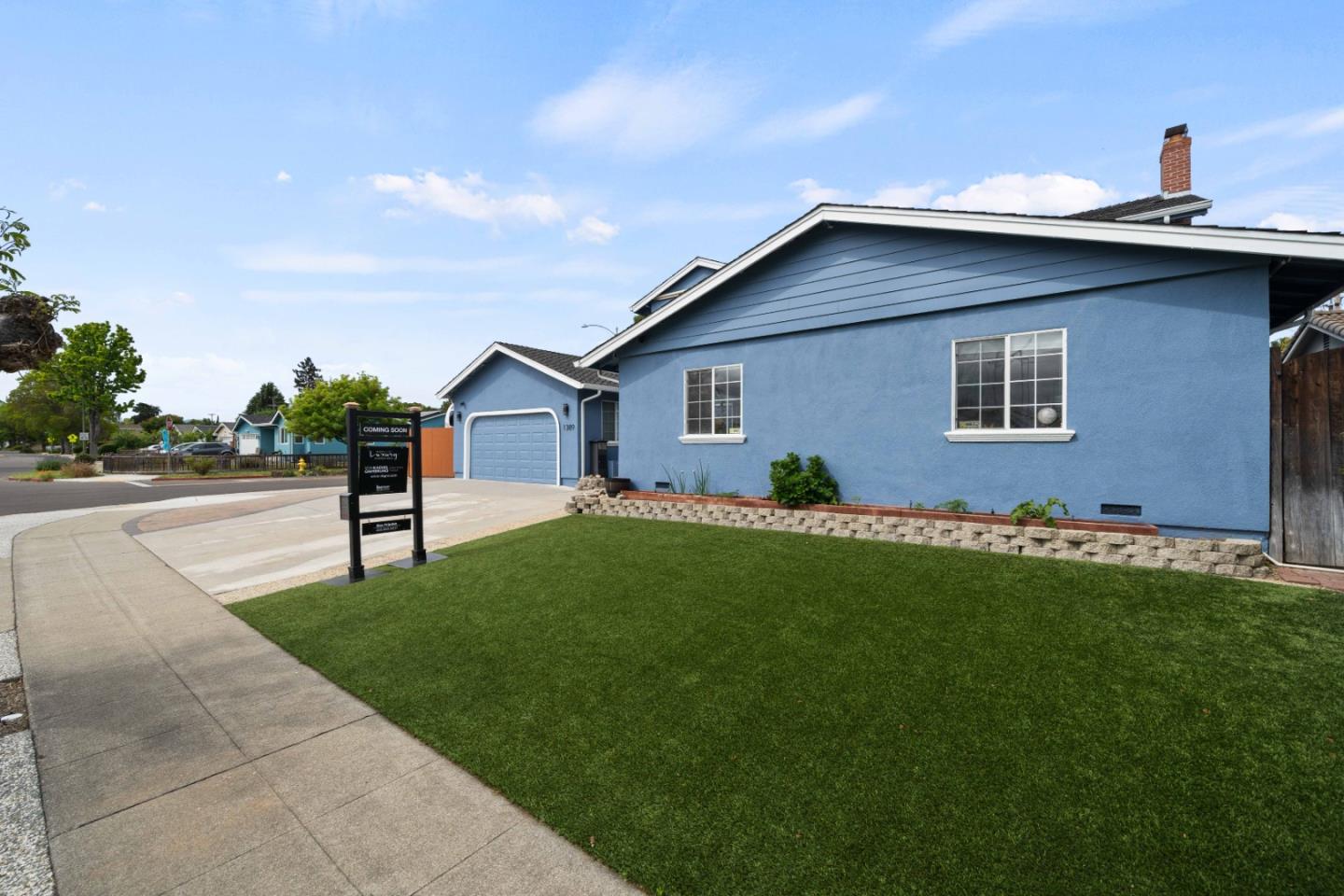 Detail Gallery Image 3 of 40 For 1389 Stockbridge Dr, San Jose,  CA 95130 - 4 Beds | 3 Baths