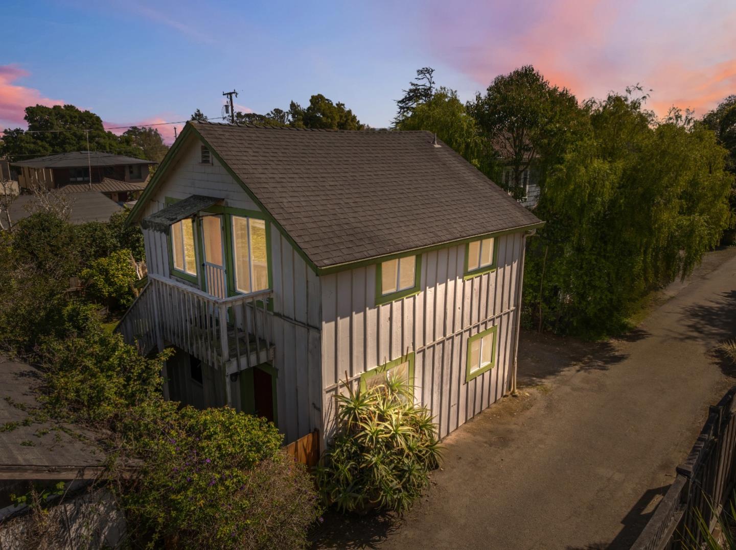 Detail Gallery Image 95 of 102 For 399 13th Ave, Santa Cruz,  CA 95062 - – Beds | – Baths