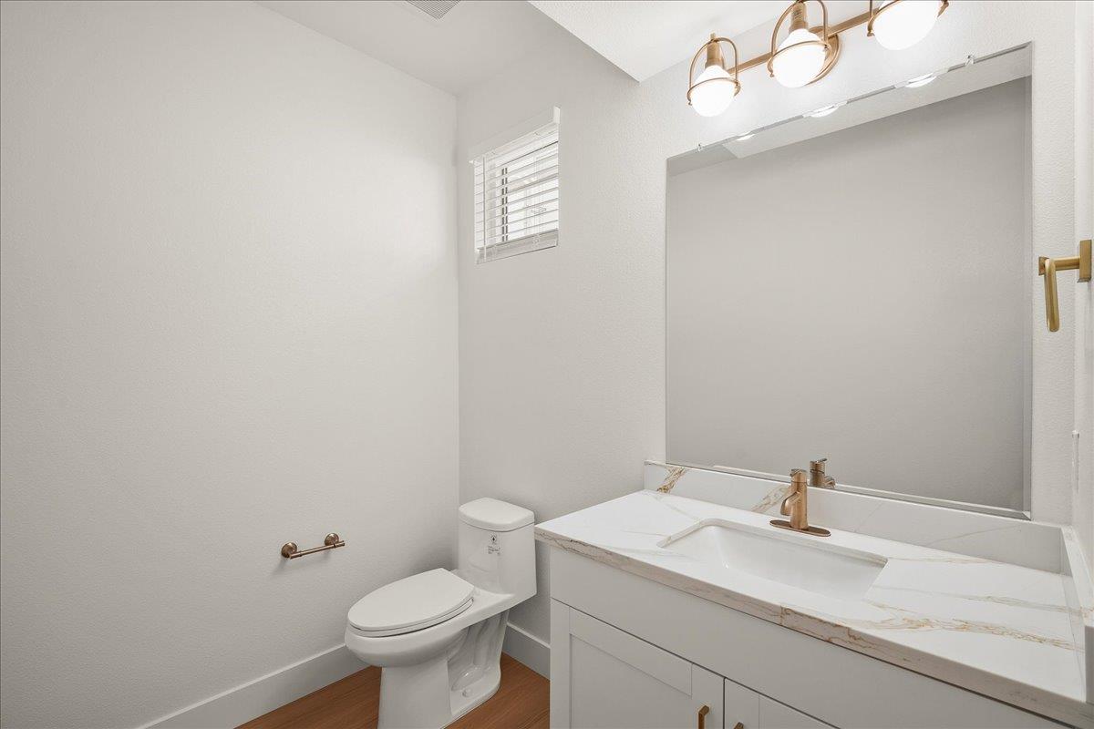 Detail Gallery Image 18 of 31 For 224 Carroll St #5,  Sunnyvale,  CA 94086 - 3 Beds | 2/1 Baths