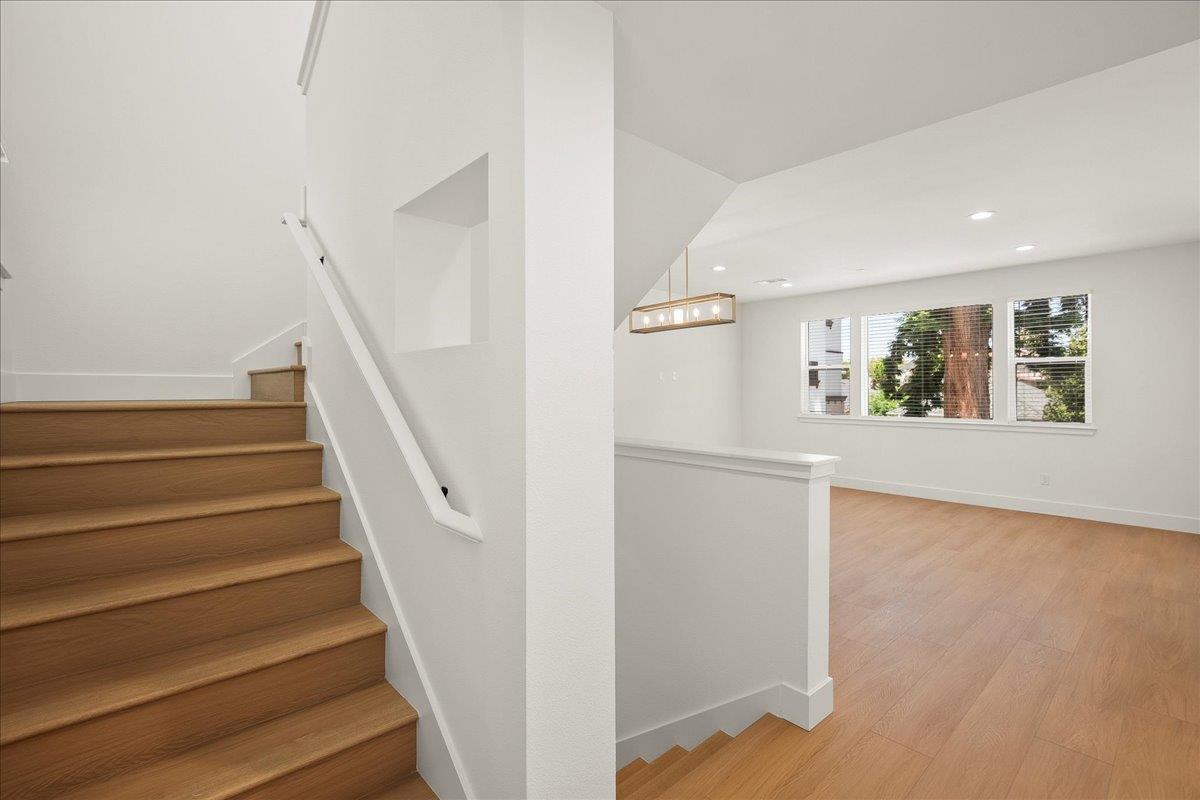 Detail Gallery Image 19 of 31 For 224 Carroll St #5,  Sunnyvale,  CA 94086 - 3 Beds | 2/1 Baths