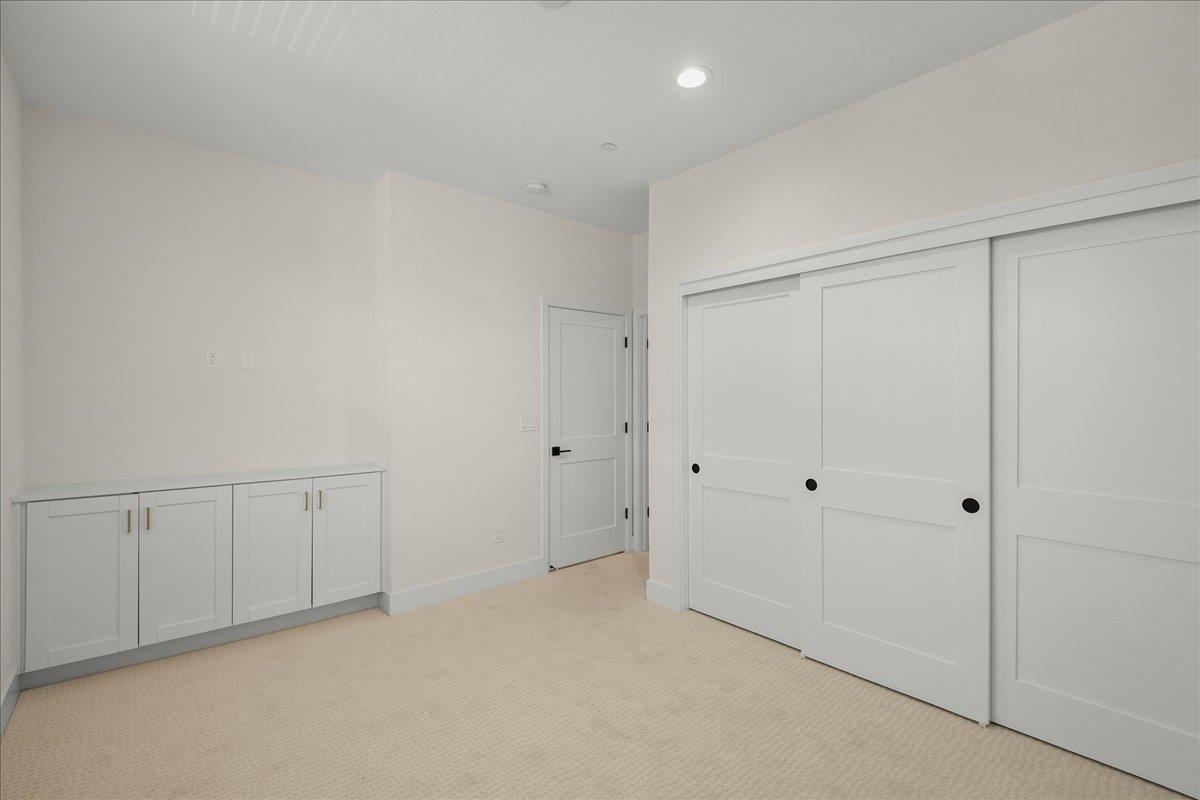 Detail Gallery Image 21 of 31 For 224 Carroll St #5,  Sunnyvale,  CA 94086 - 3 Beds | 2/1 Baths