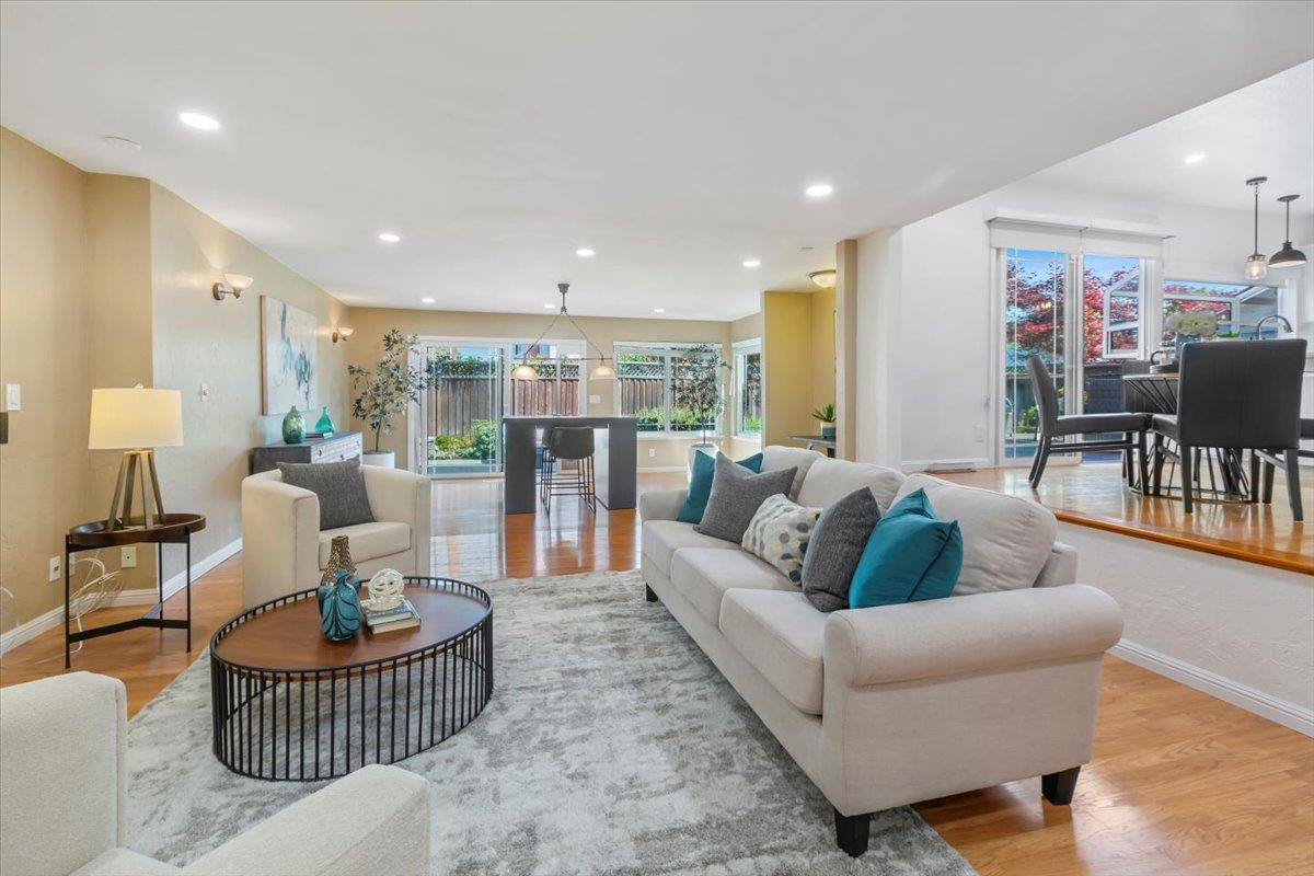 Detail Gallery Image 25 of 77 For 3768 Wellington Sq, San Jose,  CA 95136 - 4 Beds | 2/1 Baths