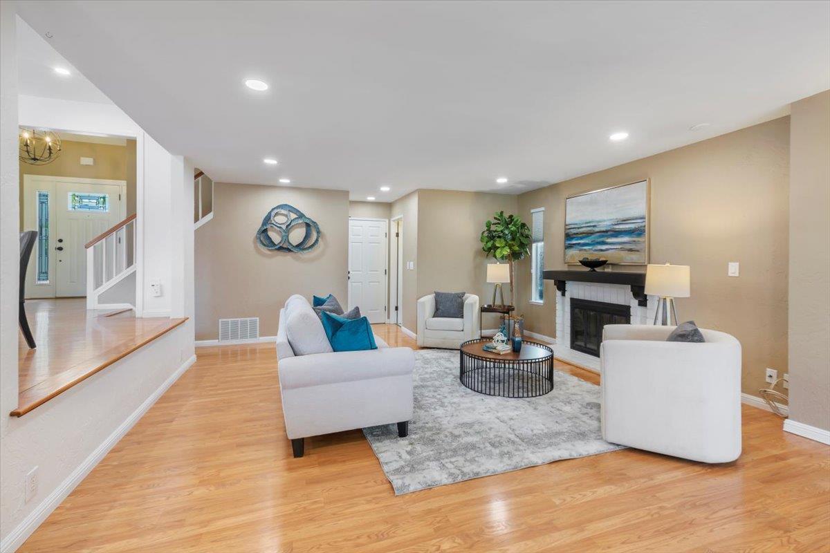 Detail Gallery Image 26 of 77 For 3768 Wellington Sq, San Jose,  CA 95136 - 4 Beds | 2/1 Baths