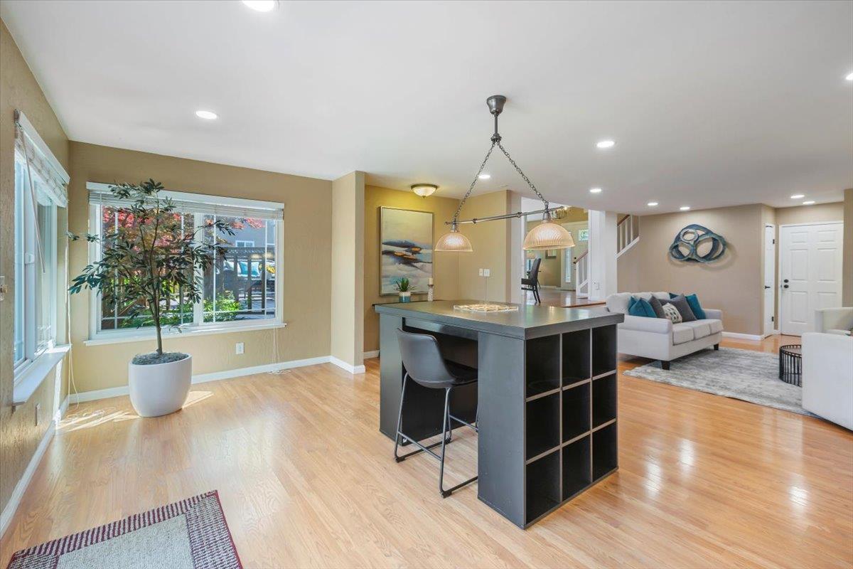 Detail Gallery Image 28 of 77 For 3768 Wellington Sq, San Jose,  CA 95136 - 4 Beds | 2/1 Baths
