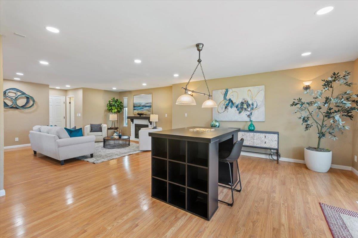 Detail Gallery Image 29 of 77 For 3768 Wellington Sq, San Jose,  CA 95136 - 4 Beds | 2/1 Baths