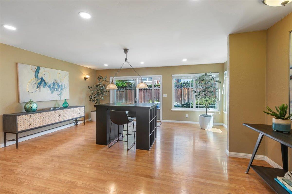Detail Gallery Image 30 of 77 For 3768 Wellington Sq, San Jose,  CA 95136 - 4 Beds | 2/1 Baths