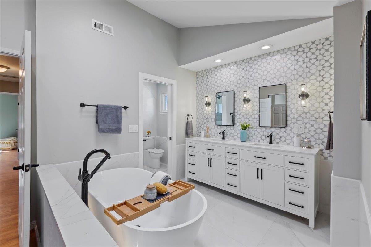 Detail Gallery Image 41 of 77 For 3768 Wellington Sq, San Jose,  CA 95136 - 4 Beds | 2/1 Baths