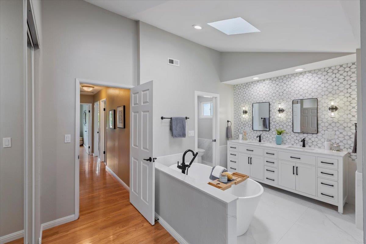 Detail Gallery Image 42 of 77 For 3768 Wellington Sq, San Jose,  CA 95136 - 4 Beds | 2/1 Baths
