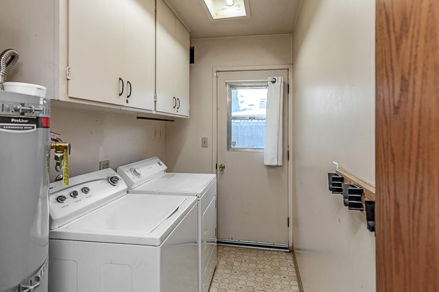 Detail Gallery Image 17 of 24 For 3108 Todd Way, San Jose,  CA 95124 - 3 Beds | 2 Baths