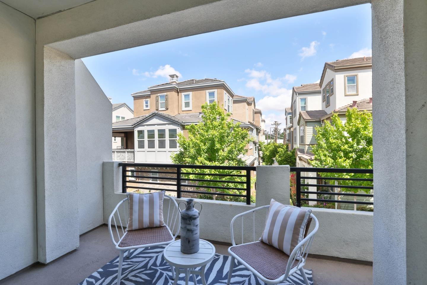 Detail Gallery Image 28 of 37 For 825 Garden St, Milpitas,  CA 95035 - 3 Beds | 3/1 Baths