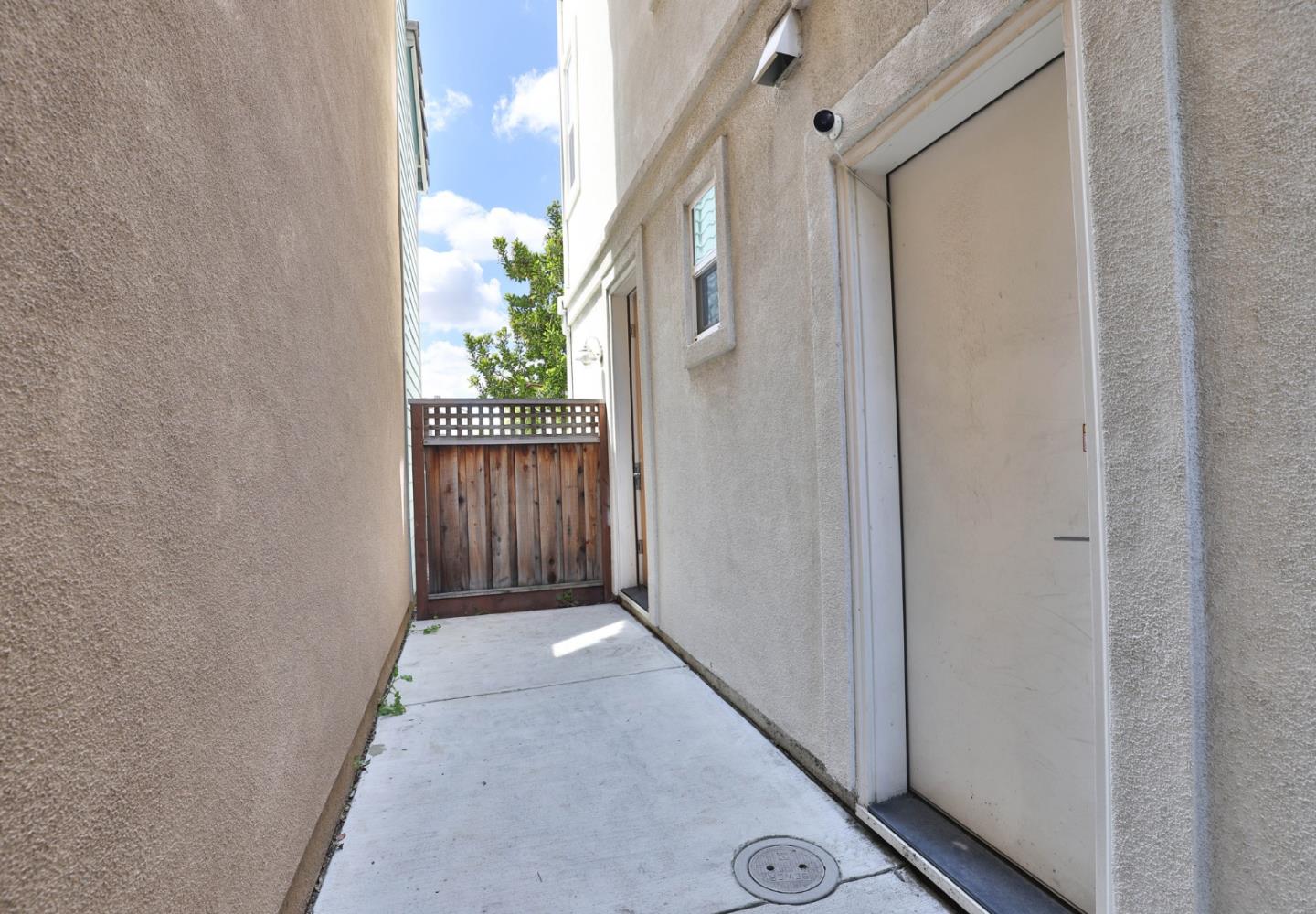 Detail Gallery Image 29 of 37 For 825 Garden St, Milpitas,  CA 95035 - 3 Beds | 3/1 Baths
