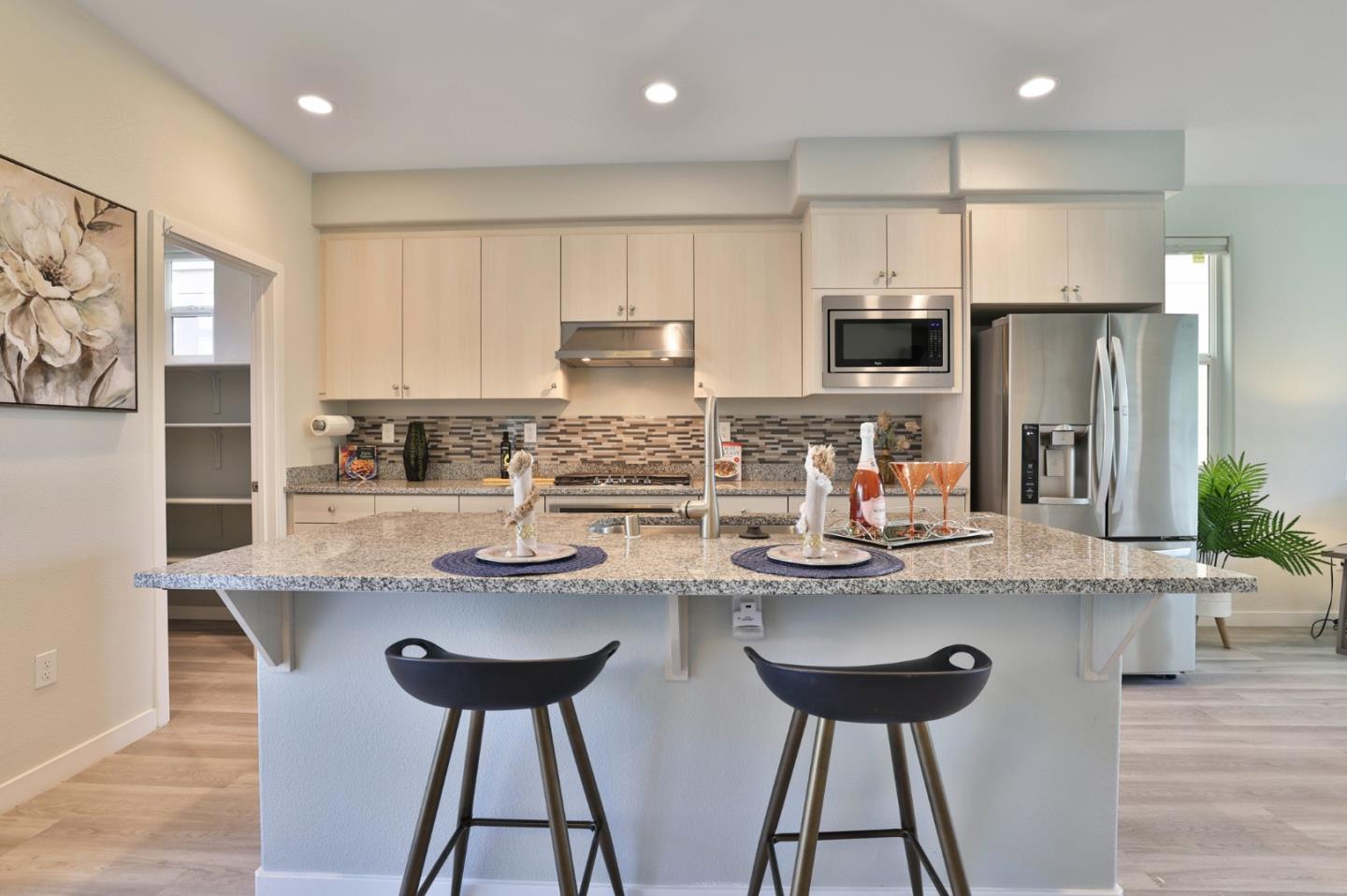 Detail Gallery Image 5 of 37 For 825 Garden St, Milpitas,  CA 95035 - 3 Beds | 3/1 Baths