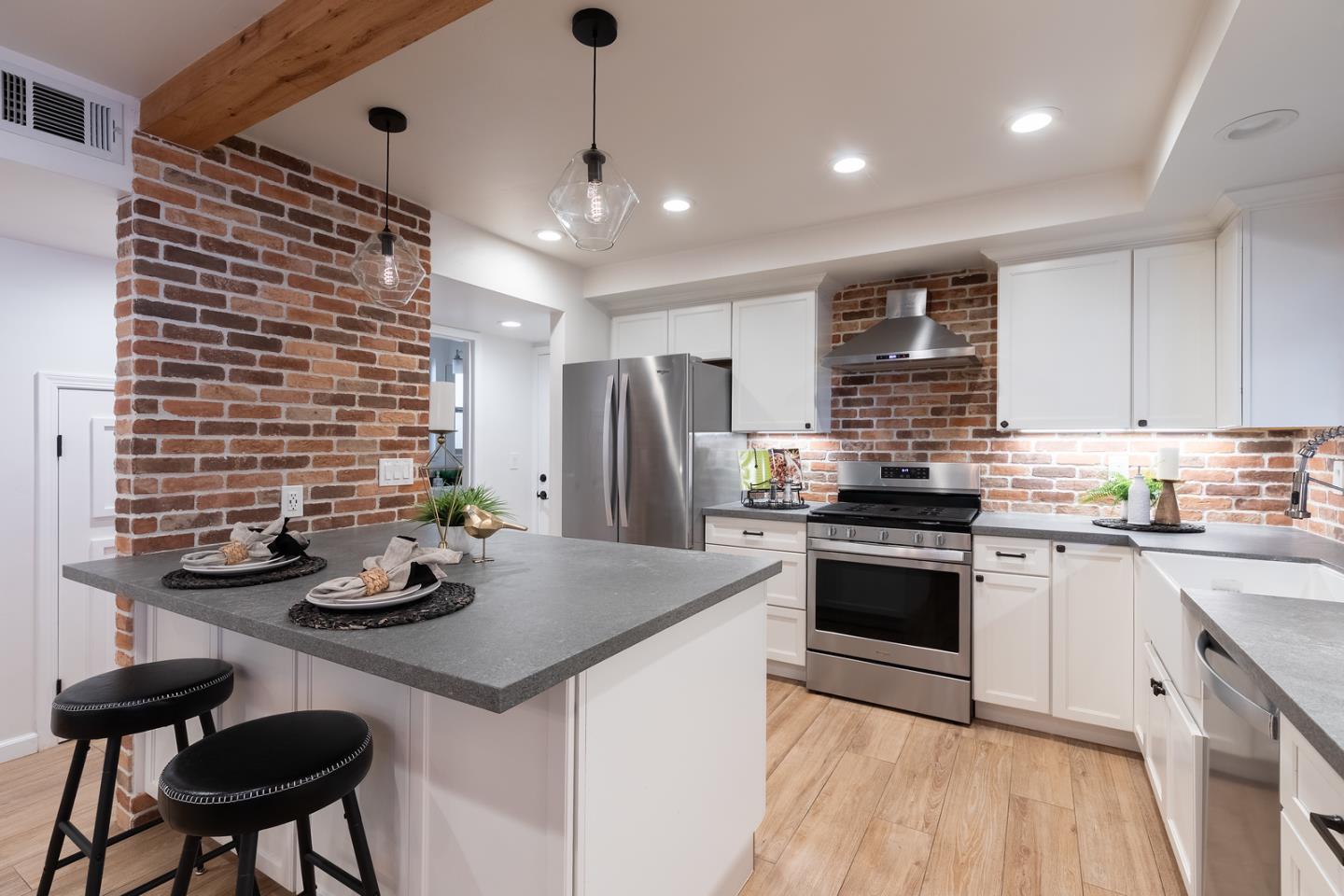 Detail Gallery Image 11 of 31 For 1236 Beaulieu Ct, San Jose,  CA 95125 - 2 Beds | 2 Baths