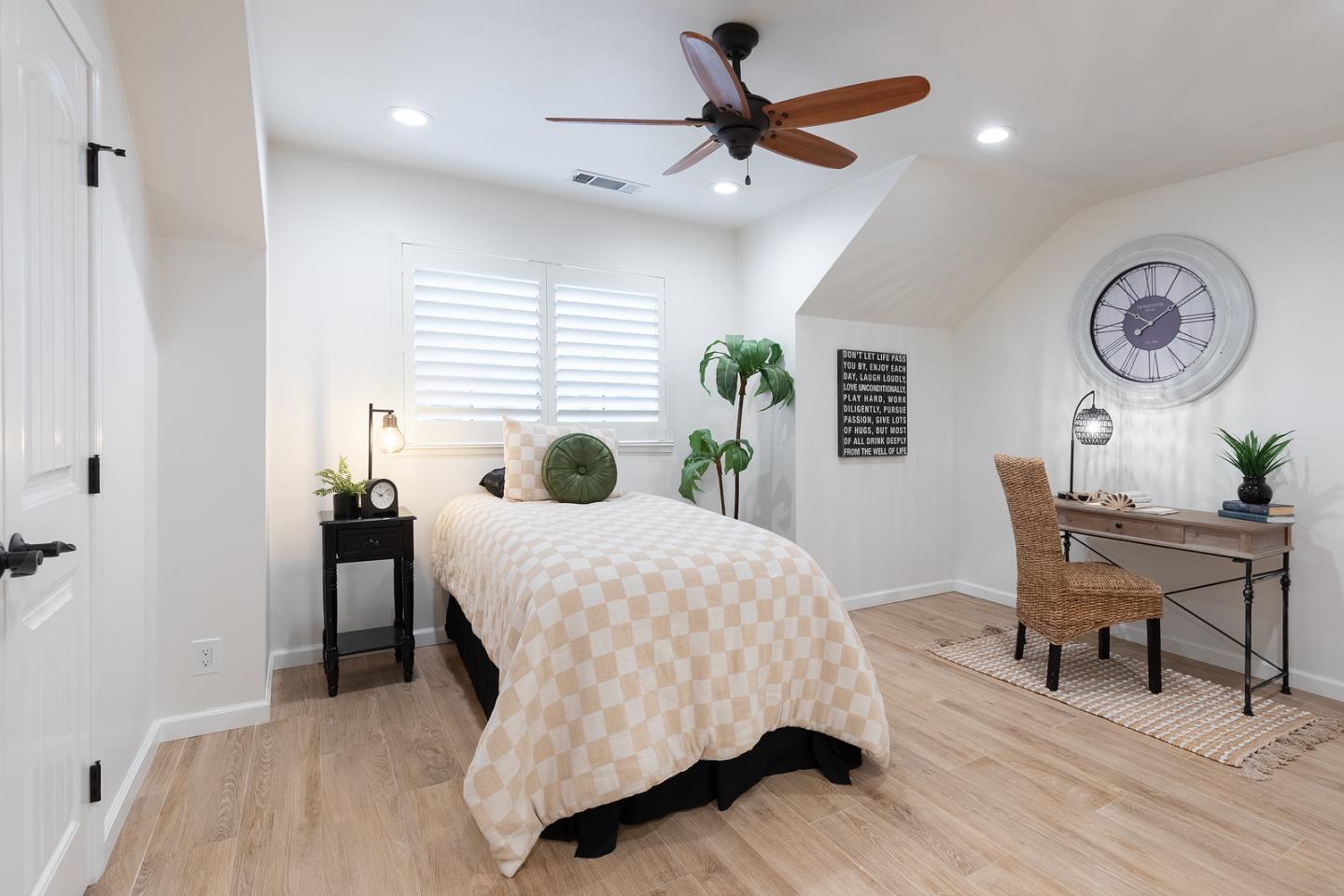 Detail Gallery Image 17 of 31 For 1236 Beaulieu Ct, San Jose,  CA 95125 - 2 Beds | 2 Baths