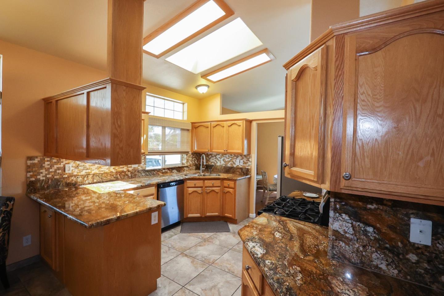 Detail Gallery Image 9 of 28 For 270 Hames Rd #29,  Corralitos,  CA 95076 - 3 Beds | 2 Baths