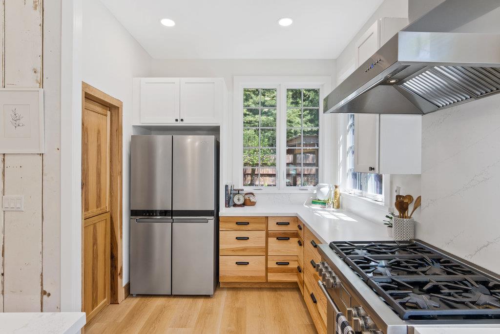 Detail Gallery Image 14 of 45 For 4200 Glenwood Dr, Scotts Valley,  CA 95066 - 3 Beds | 2/1 Baths
