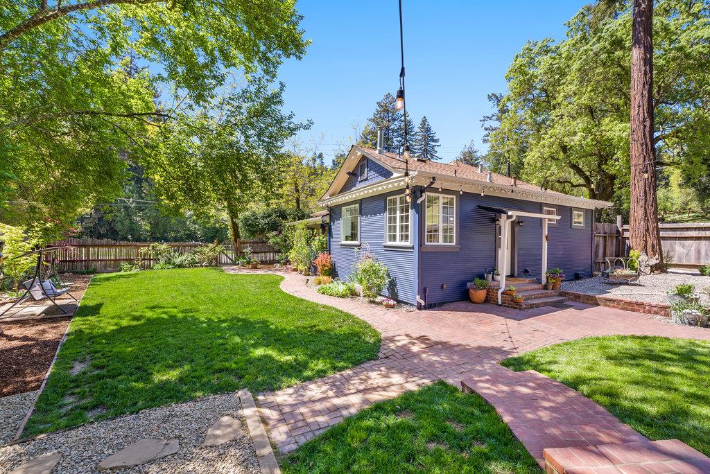 Detail Gallery Image 30 of 45 For 4200 Glenwood Dr, Scotts Valley,  CA 95066 - 3 Beds | 2/1 Baths