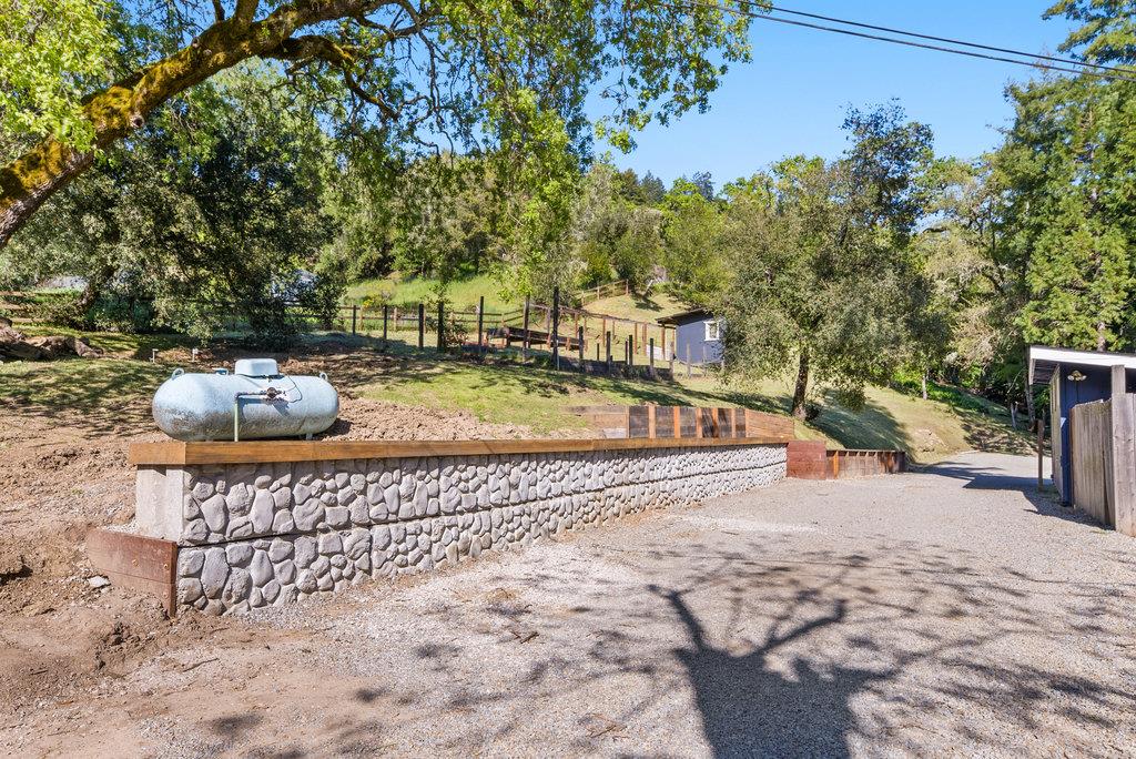 Detail Gallery Image 43 of 45 For 4200 Glenwood Dr, Scotts Valley,  CA 95066 - 3 Beds | 2/1 Baths