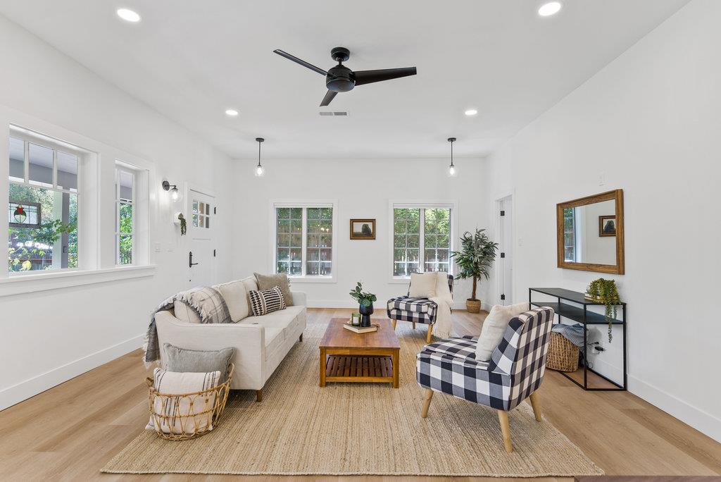 Detail Gallery Image 7 of 45 For 4200 Glenwood Dr, Scotts Valley,  CA 95066 - 3 Beds | 2/1 Baths