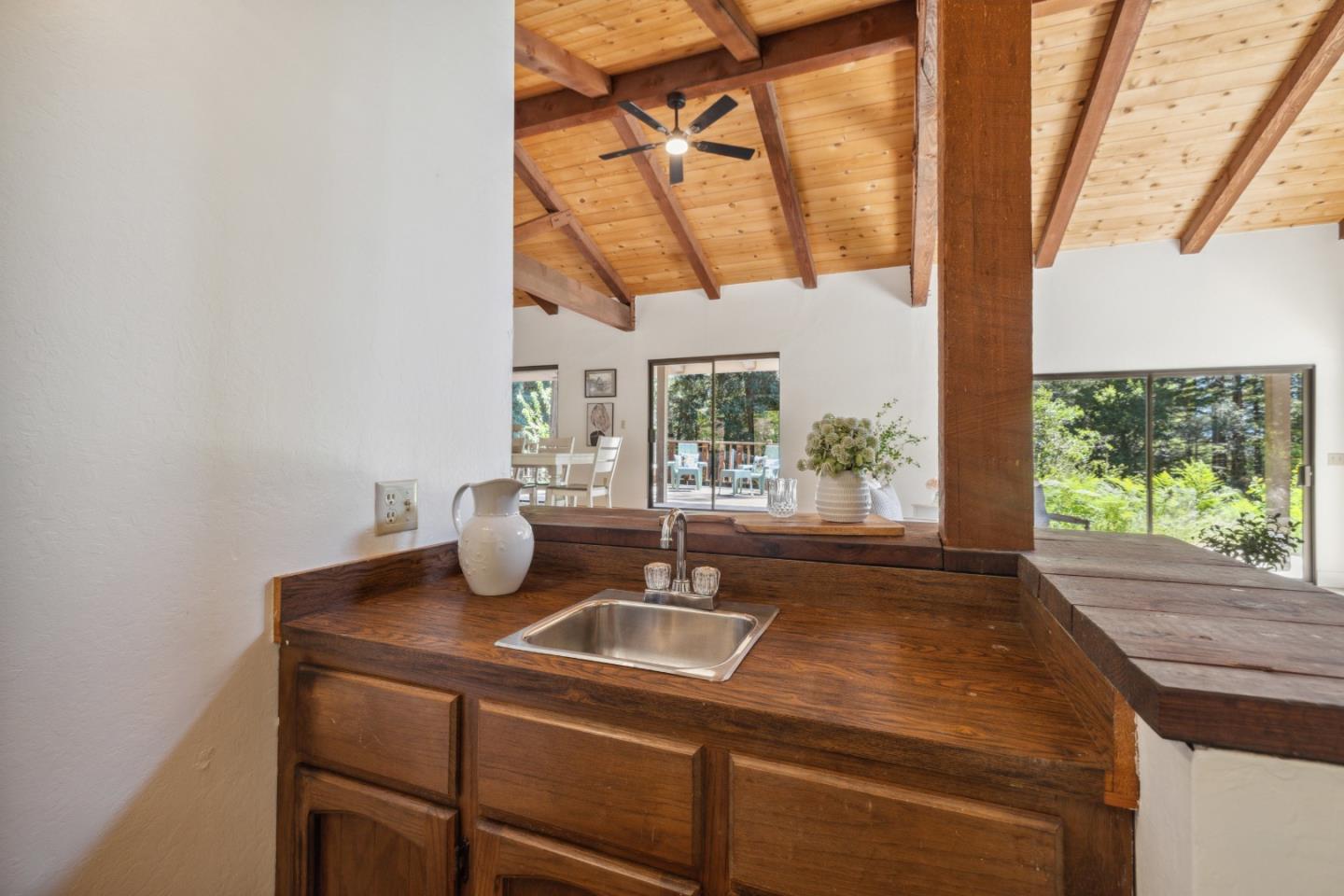 Detail Gallery Image 10 of 100 For 1233 Hillcrest Dr, Felton,  CA 95018 - 3 Beds | 3 Baths