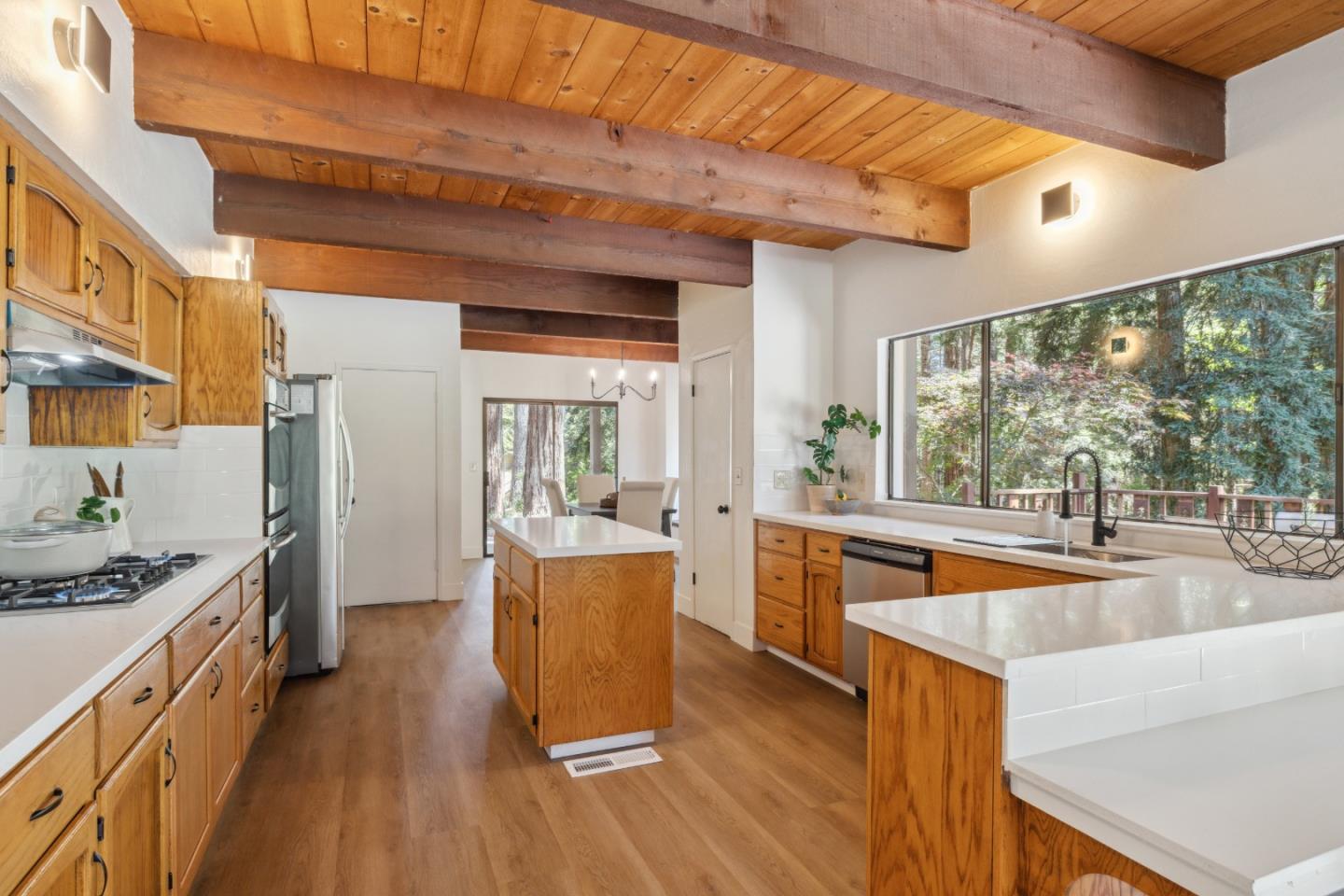 Detail Gallery Image 16 of 100 For 1233 Hillcrest Dr, Felton,  CA 95018 - 3 Beds | 3 Baths
