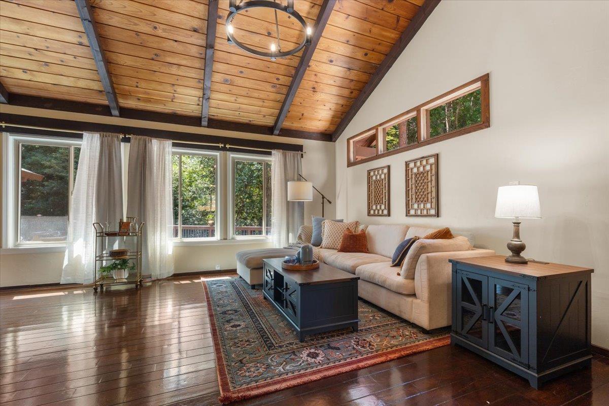 Detail Gallery Image 21 of 54 For 211 Hidden Ln, Santa Cruz,  CA 95060 - 3 Beds | 3 Baths