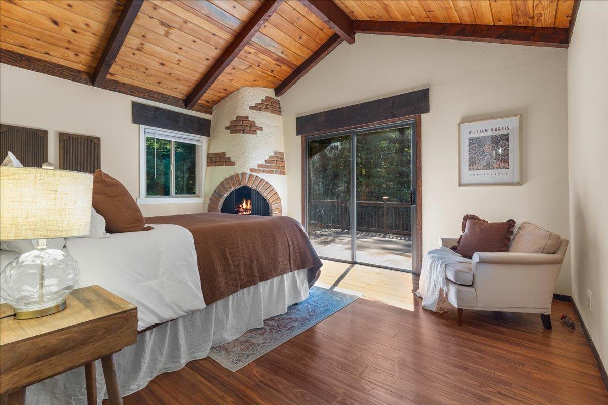 Detail Gallery Image 24 of 54 For 211 Hidden Ln, Santa Cruz,  CA 95060 - 3 Beds | 3 Baths