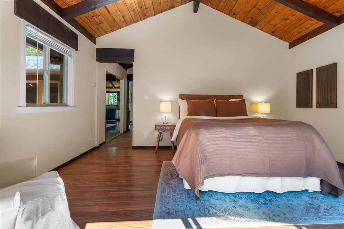 Detail Gallery Image 25 of 54 For 211 Hidden Ln, Santa Cruz,  CA 95060 - 3 Beds | 3 Baths