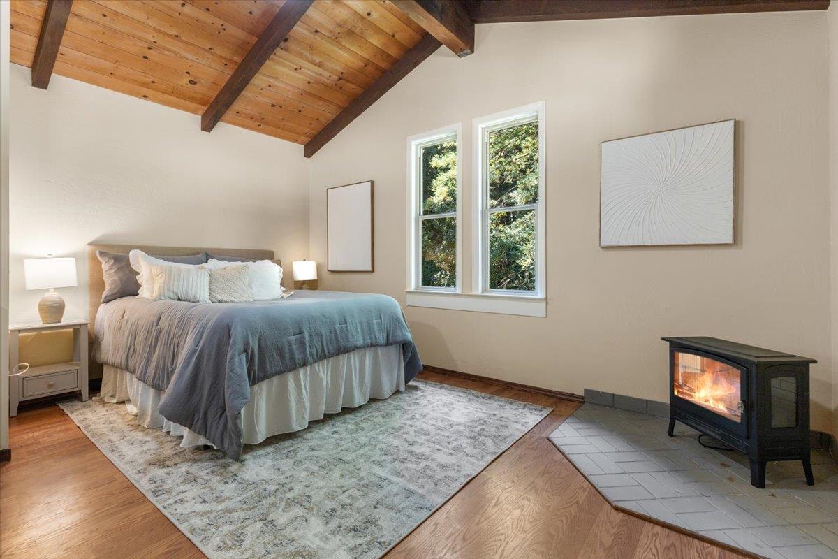 Detail Gallery Image 34 of 54 For 211 Hidden Ln, Santa Cruz,  CA 95060 - 3 Beds | 3 Baths