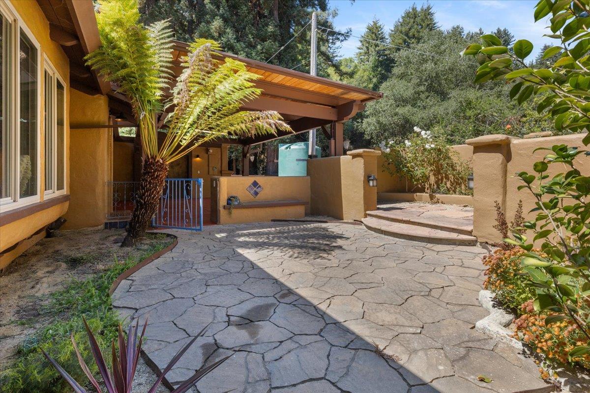 Detail Gallery Image 44 of 54 For 211 Hidden Ln, Santa Cruz,  CA 95060 - 3 Beds | 3 Baths