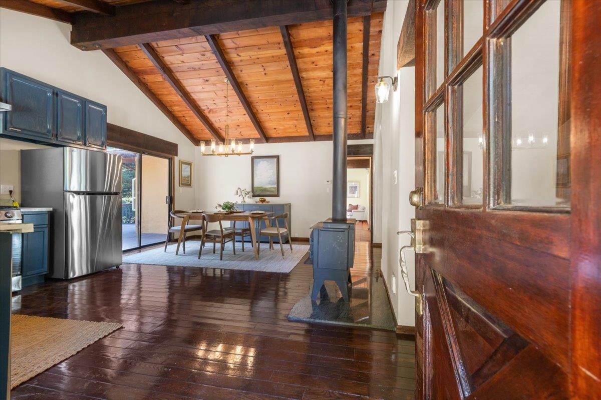 Detail Gallery Image 6 of 54 For 211 Hidden Ln, Santa Cruz,  CA 95060 - 3 Beds | 3 Baths