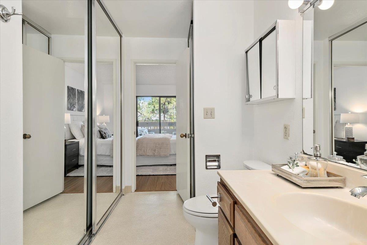 Detail Gallery Image 13 of 24 For 2140 Santa Cruz Ave #B104,  Menlo Park,  CA 94025 - 1 Beds | 1 Baths