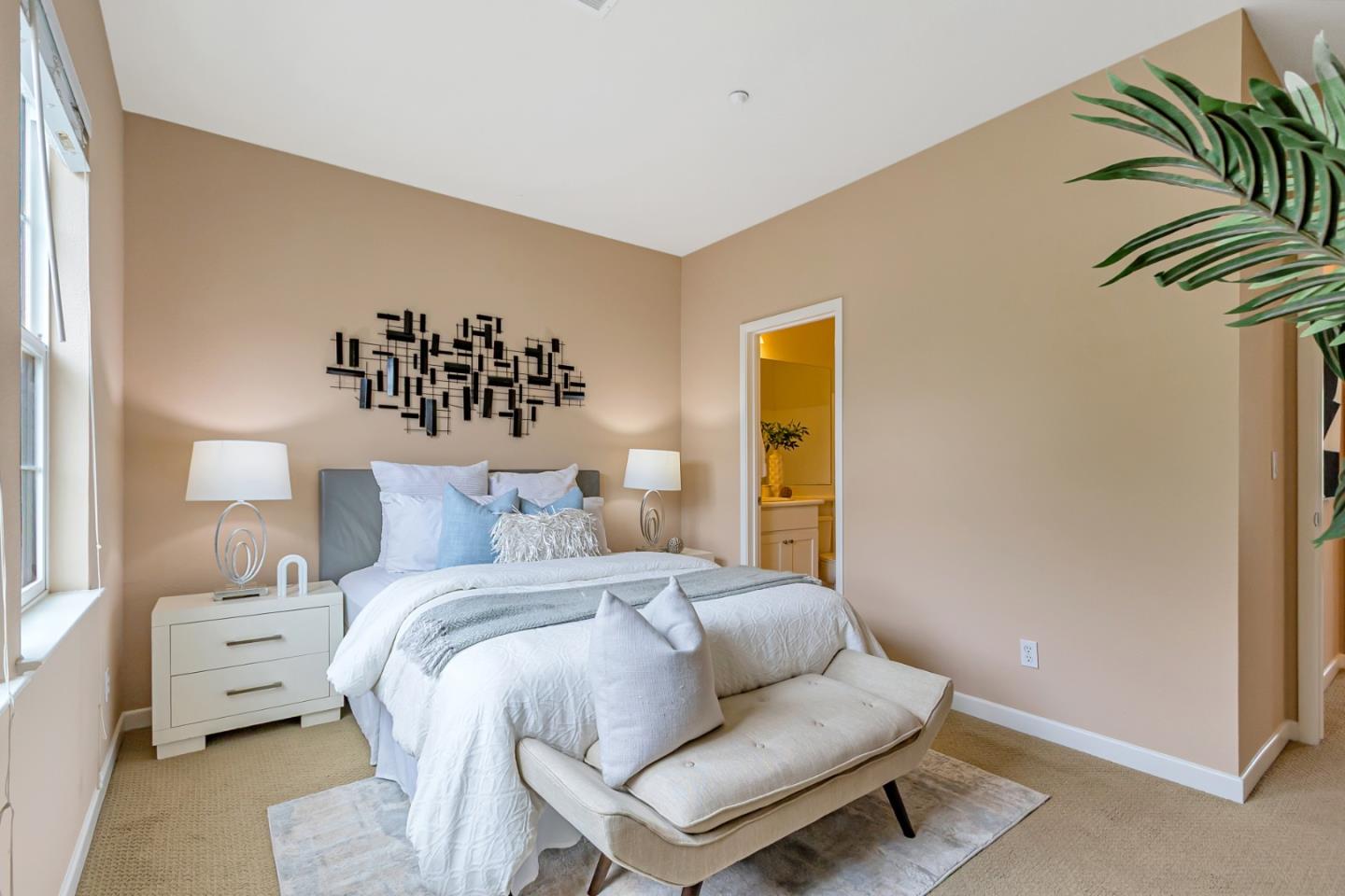 Detail Gallery Image 23 of 41 For 1127 Lund Ter, Sunnyvale,  CA 94089 - 2 Beds | 2/1 Baths