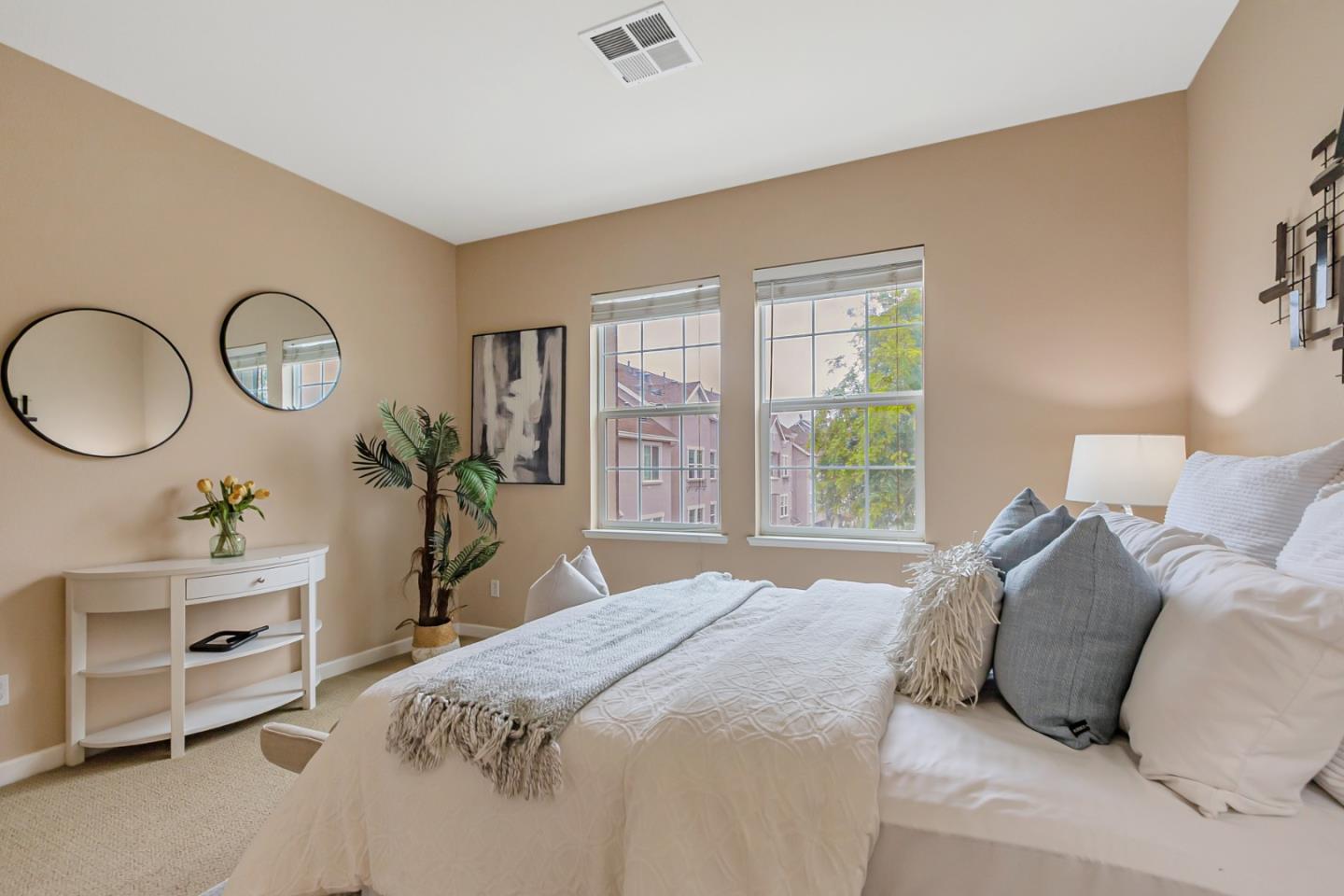 Detail Gallery Image 24 of 41 For 1127 Lund Ter, Sunnyvale,  CA 94089 - 2 Beds | 2/1 Baths