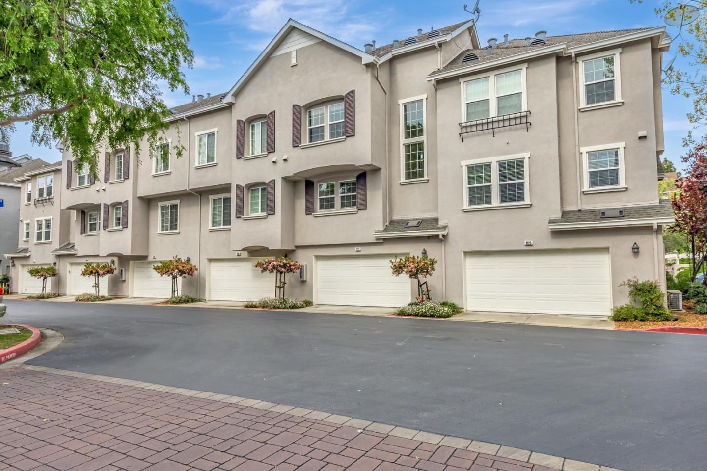 Detail Gallery Image 37 of 41 For 1127 Lund Ter, Sunnyvale,  CA 94089 - 2 Beds | 2/1 Baths
