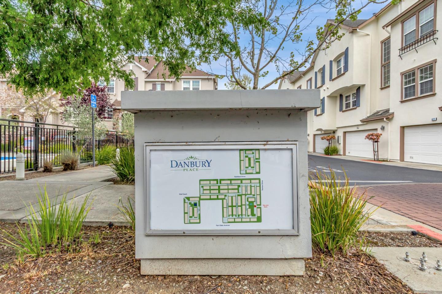 Detail Gallery Image 40 of 41 For 1127 Lund Ter, Sunnyvale,  CA 94089 - 2 Beds | 2/1 Baths