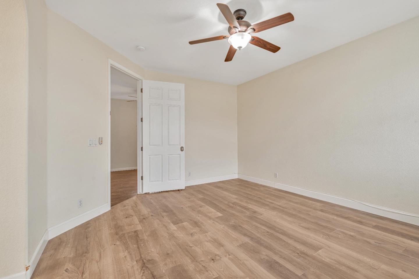 Detail Gallery Image 35 of 63 For 2163 Prato Ct, Los Banos,  CA 93635 - 5 Beds | 2/1 Baths