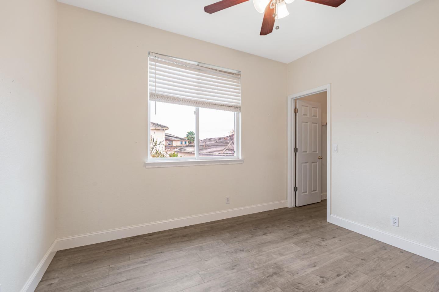 Detail Gallery Image 36 of 63 For 2163 Prato Ct, Los Banos,  CA 93635 - 5 Beds | 2/1 Baths