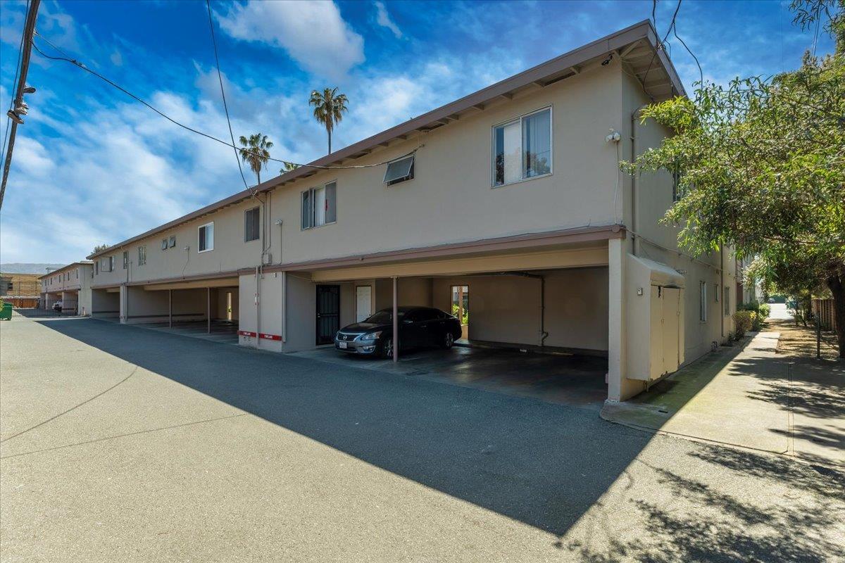 Detail Gallery Image 4 of 6 For 445 N 26th St, San Jose,  CA 95116 - – Beds | – Baths