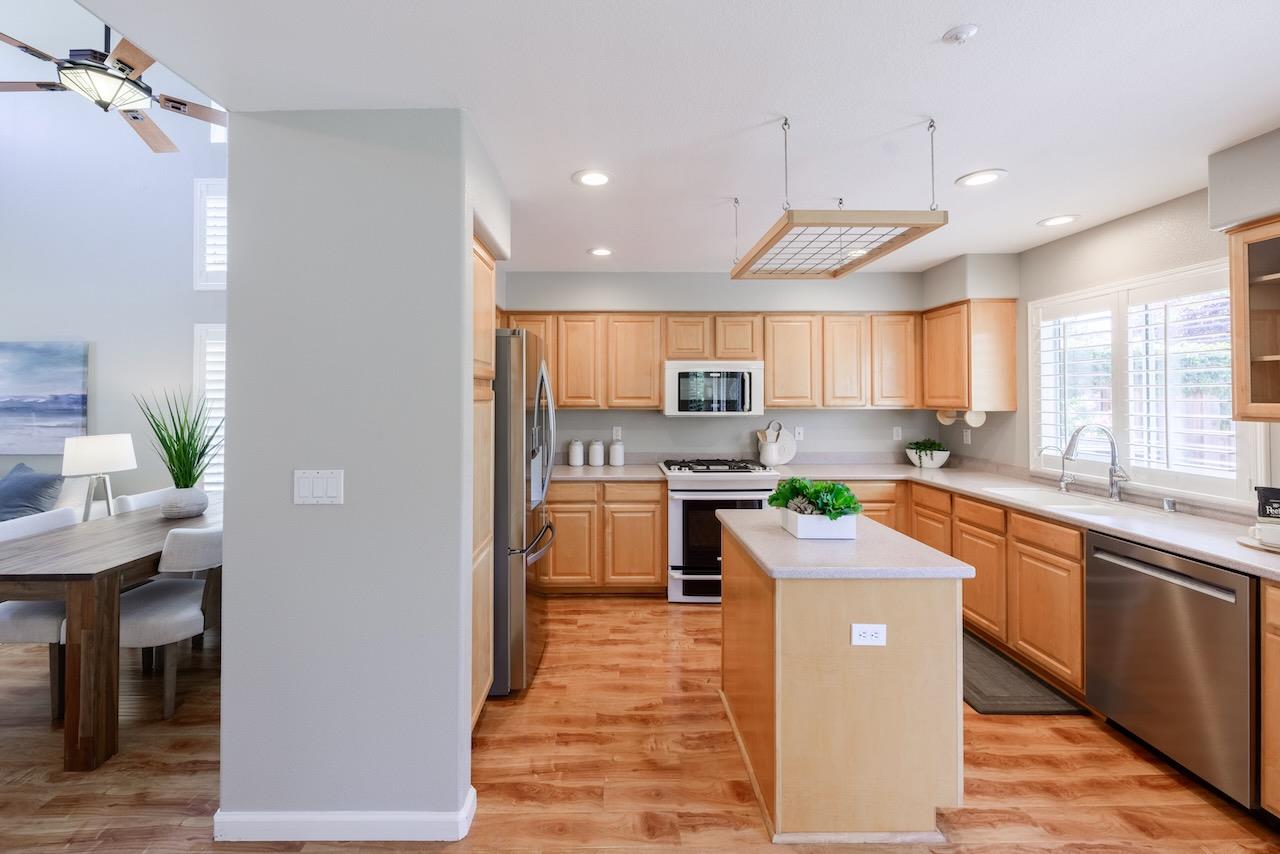 Detail Gallery Image 20 of 108 For 141 Navigator Dr, Scotts Valley,  CA 95066 - 4 Beds | 2/1 Baths
