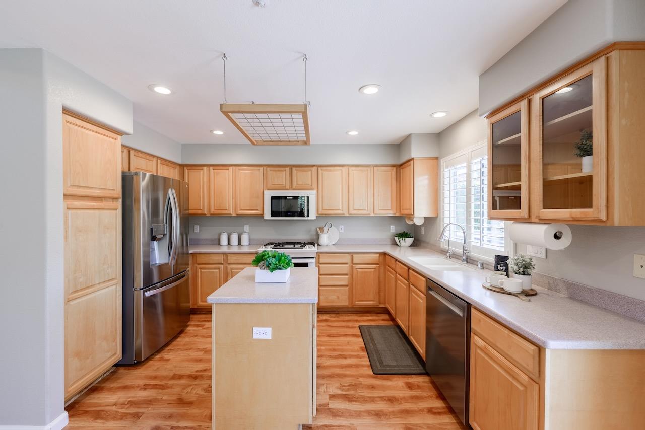 Detail Gallery Image 21 of 108 For 141 Navigator Dr, Scotts Valley,  CA 95066 - 4 Beds | 2/1 Baths