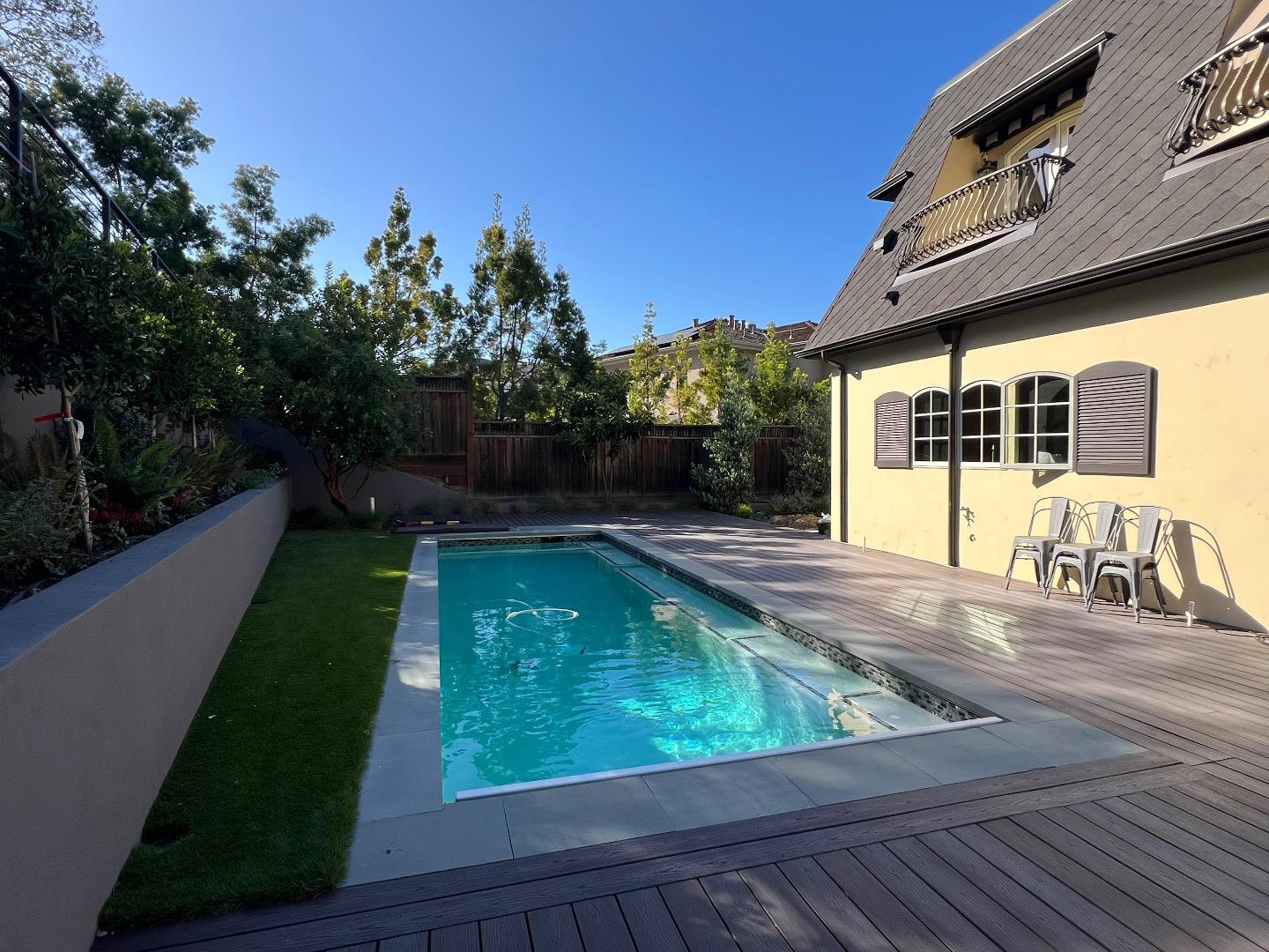 Detail Gallery Image 25 of 25 For 145 Hillside Ave, Menlo Park,  CA 94025 - 5 Beds | 5 Baths