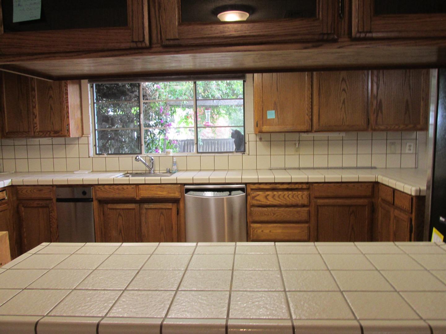 Detail Gallery Image 7 of 23 For 861 Enterprise Rd, Hollister,  CA 95023 - 3 Beds | 3 Baths